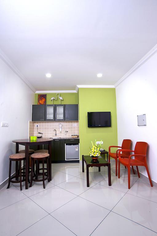 Vasudevam Premium Suites Thiruvananthapuram Exterior foto